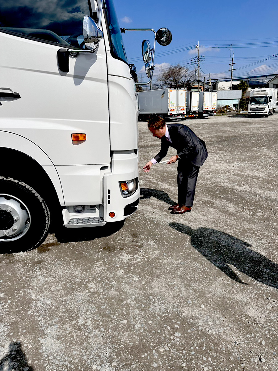 厚木市・愛甲郡愛川町の運送会社 エスケイユニオン株式会社 大型ウイング車 納車完了2