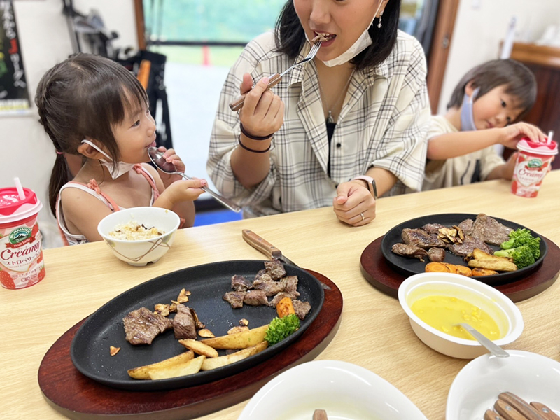 ステーキ食べ放題イベントの写真01