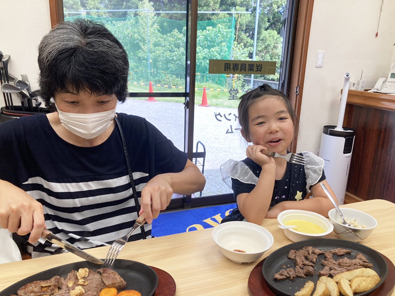 ステーキ食べ放題イベントの写真05